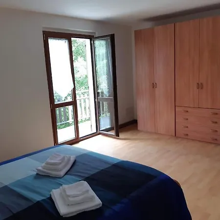 Casa San Primo, Zelbio, Di Zelbio