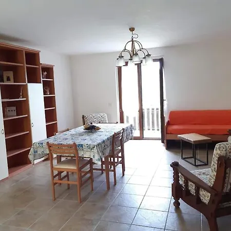 Casa San Primo, Zelbio, Di Zelbio